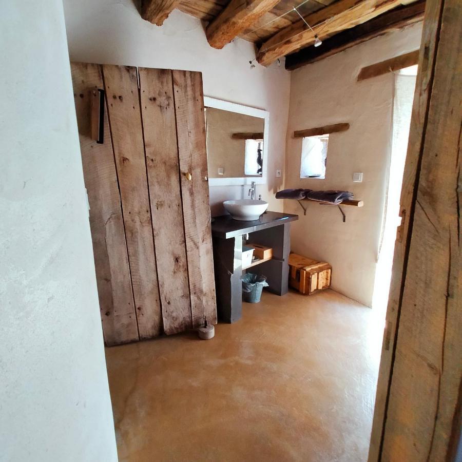 Suites De Campagne Les Eydieux, Petits Dejeuners Inclus Saint-Angel  Luaran gambar