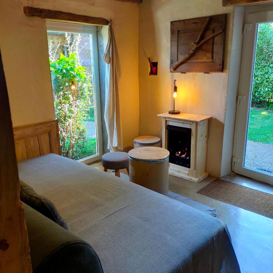 Suites De Campagne Les Eydieux, Petits Dejeuners Inclus Saint-Angel  Luaran gambar